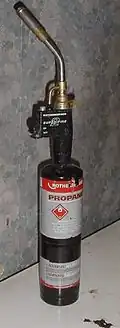 Larger blowtorch with interchangeable canister