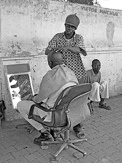 Street hairdresser (Sudan, 2010) Photo taken on a Third creative trip to Africa