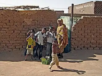 The large family (Sudan, 2011) Photo taken on a Third creative trip to Africa