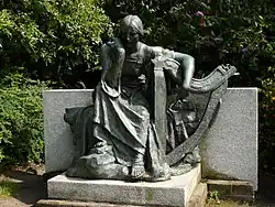 Éire, in Merrion Square, Dublin