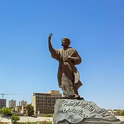 Statue of Al-Mutanabbi in New Baghdad