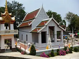 Wat Chalo, the Buddhist temple after which the subdistrict is named