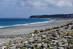 The shoreline in Xincheng Township