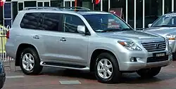 Pre-facelift Lexus LX 570 Prestige
