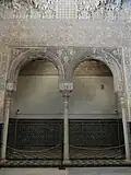 Arches leading to a side chamber in the Sala de los Abencerrajes