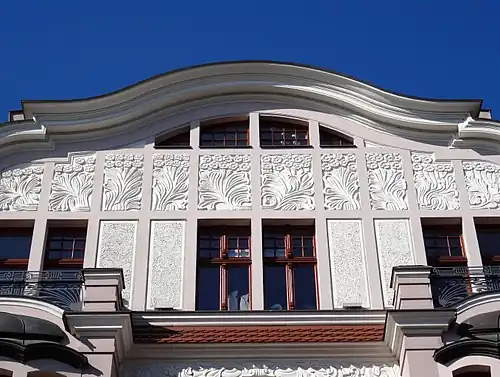 Frieze elements