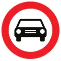 C5: No entry for motor vehicles with more than two wheels and motorcycles with sidecar