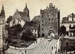 A tram next to the High Gate