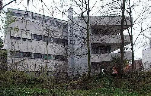 The bedrooms are on the Doldertal cul-de-sac