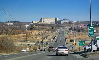 Route 216 is the main road to Centre hospitalier universitaire de Sherbrooke.