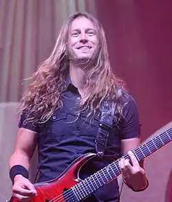 Jansen performing in 2022