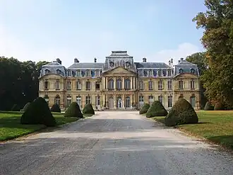 Castle of Champlâtreux