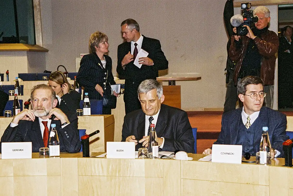 Geremek,_Buzek_1998.jpg