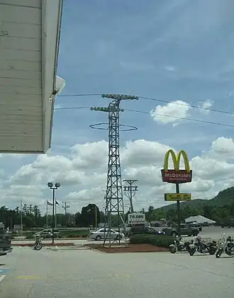 A Mt. Whittier gondola tower in 2007