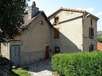 The town hall in Grandeyrolles