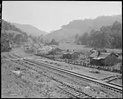 Houses along the railroad track in Arjay, 1946. Photo by Russell Lee.