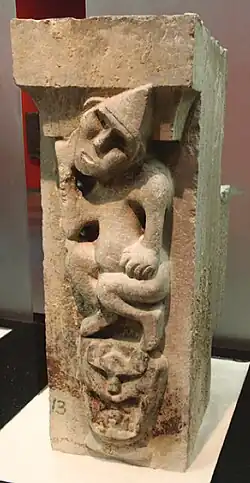 Hu statue from Wu Baizhuang tomb (吳白莊), Han dynasty period, Linyi, Shandong.[244]