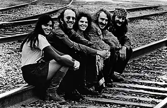 Joy of Cooking in 1970; from left: Toni Brown, David Garthwaite, Terry Garthwaite, Fritz Kasten, and Ron Wilson.