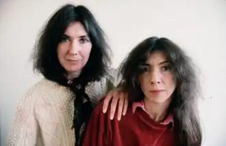 Kate (left) and Anna McGarrigle, 1981