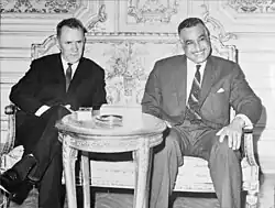 Kosykin (links) bezoekt Egyptes historische schatten, Kosykin (linkls) en Nasser, Bestanddeelnr 919-1605