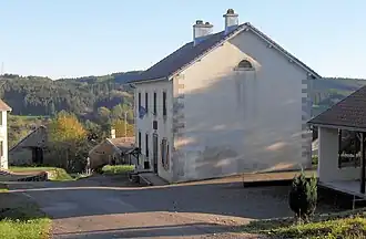 The town hall in La Montagne