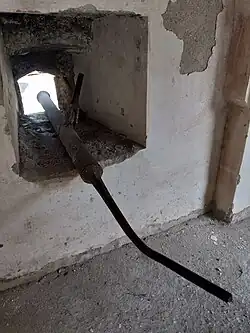 Short mobile cannon gun