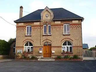 The town hall in Ménil-Lépinois
