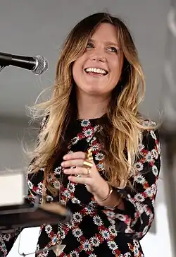 Marie Seyrat singing with Freedom Fry