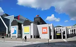 La Voie lactée on the rooftop of the Musée d'art contemporain de Montréal on a sunny day