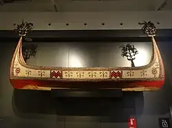 Ipanitika at a museum in Barcelona with attached moron-no-tatara