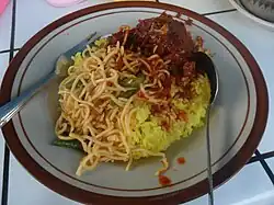 Banjar-style nasi kuning.