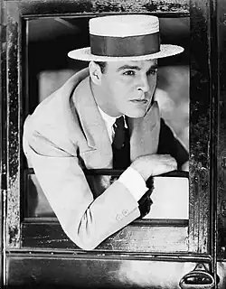 Publicity still of Neil Hamilton as Nick Carraway