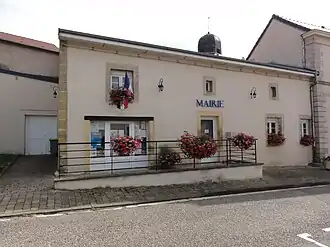 The town hall in Nouillonpont