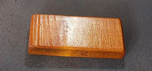 Shellac and linseed oil