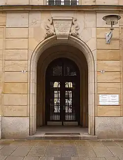 Portal in Dresden's Altstadt (Weiße Gasse), sandstone type: Posta