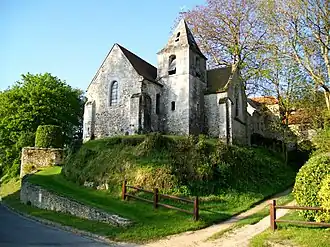 The church of Bray, in Rully