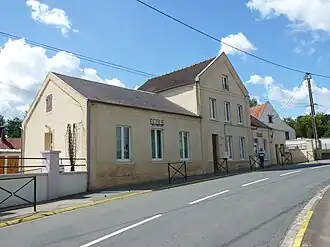The town hall and school of Saint-Martin-d'Hardinghem