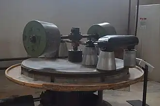 Masseschlagmaschine.