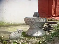 Shivalinga and Basaha statue