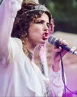 Sol Escobar opening for Yann Tiersen Spain 2017 at Jardín de Pedralbes Music Festival