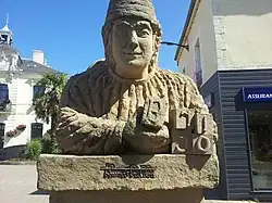 The statue of Jean Brito at Pipriac