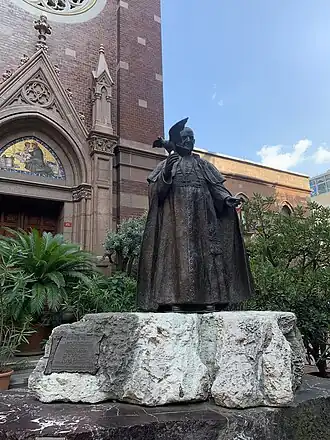 Statue of Pope John XXIII