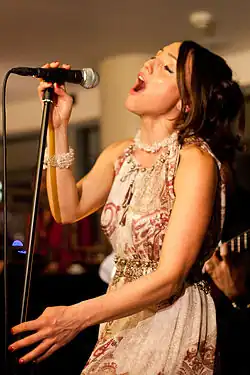 Surianne live at Hotel Verta.