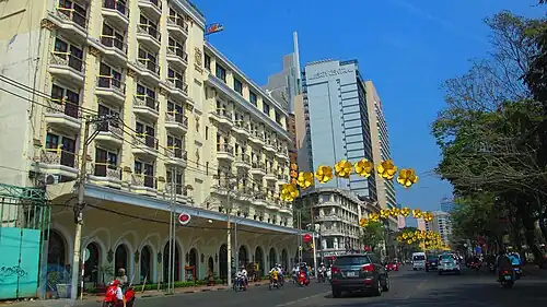 Ton Duc Thang Street-Bến Nghé, Quận 1, TPHCM, Việt Nam - panoramio.jpg