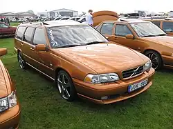 Front view of a saffron coloured V70 R