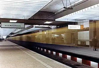 Warszawa Śródmieście railway station (by Jerzy Sołtan, 1963)