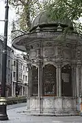 Zeynep Sultan Mosque sebil nearby