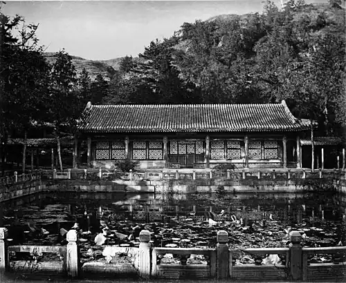 卧佛寺右殿莲塘 No. 886, WOO-FA-TSU TEMPLE.
