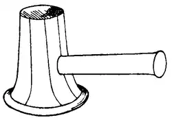 Line drawing of a beating hammer - a hammer with a spreading, funnel-shaped striking surface